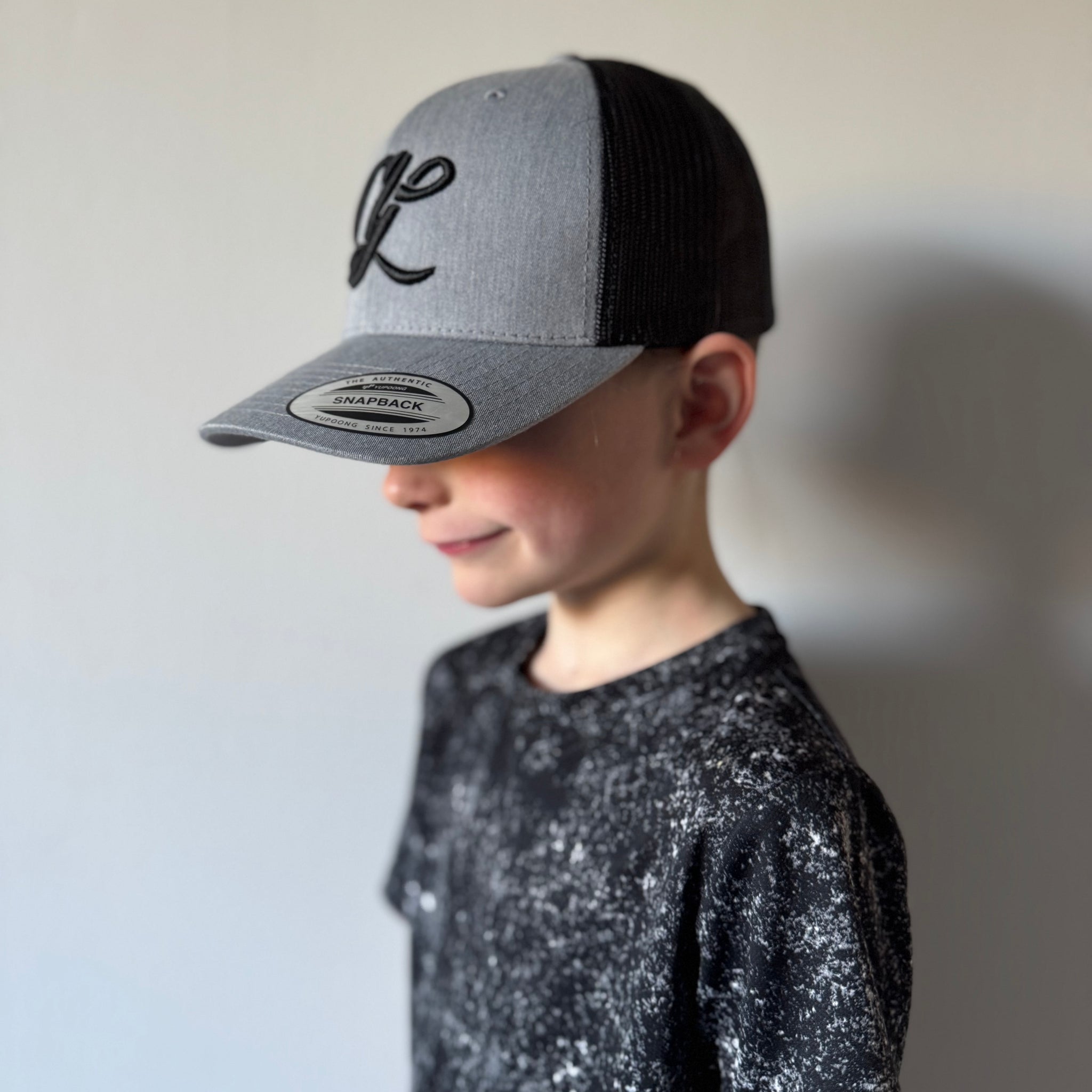 Retro Trucker Snapback -  Heather/Black